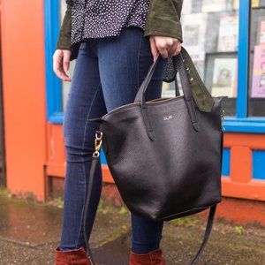 Cuyana Medium Carryall Tote, Black (NO Monogram)